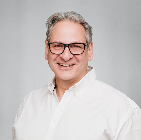 Dr. med. Thilo John