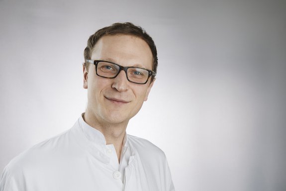 Dr. med. Christoph Brill