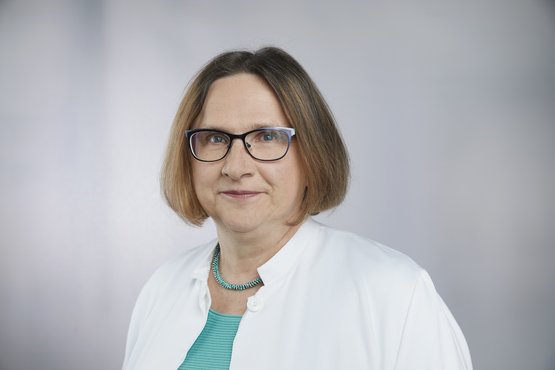 Dr. med. Bettina Henke